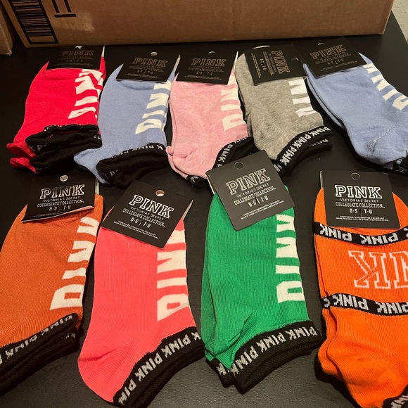 VS Pink sock bundle lot - Picture 2 of 3
